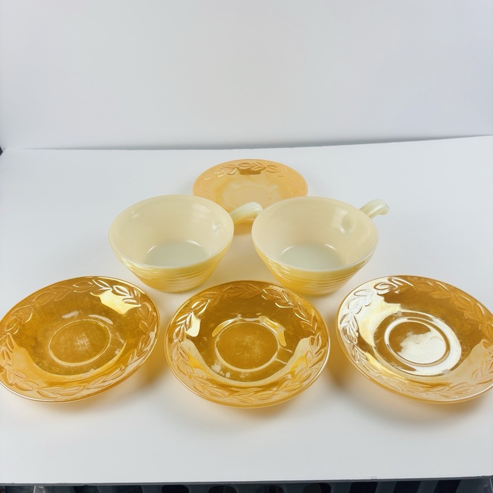Fire King Peach Lustre LOT 2 Soup Bowls With Handles 4 Small Plates‎ Dishes VTG